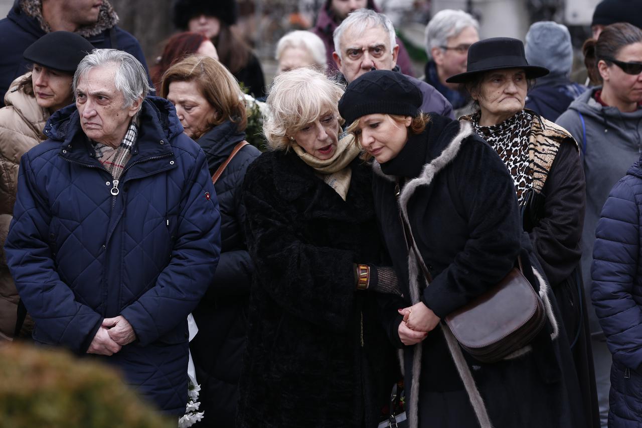 Beograd: Sprovod i komemoracija za glumicu Branku Veselinović