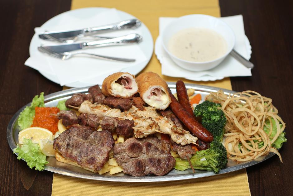 Velika Gorica: Pizzeria "Ziher"