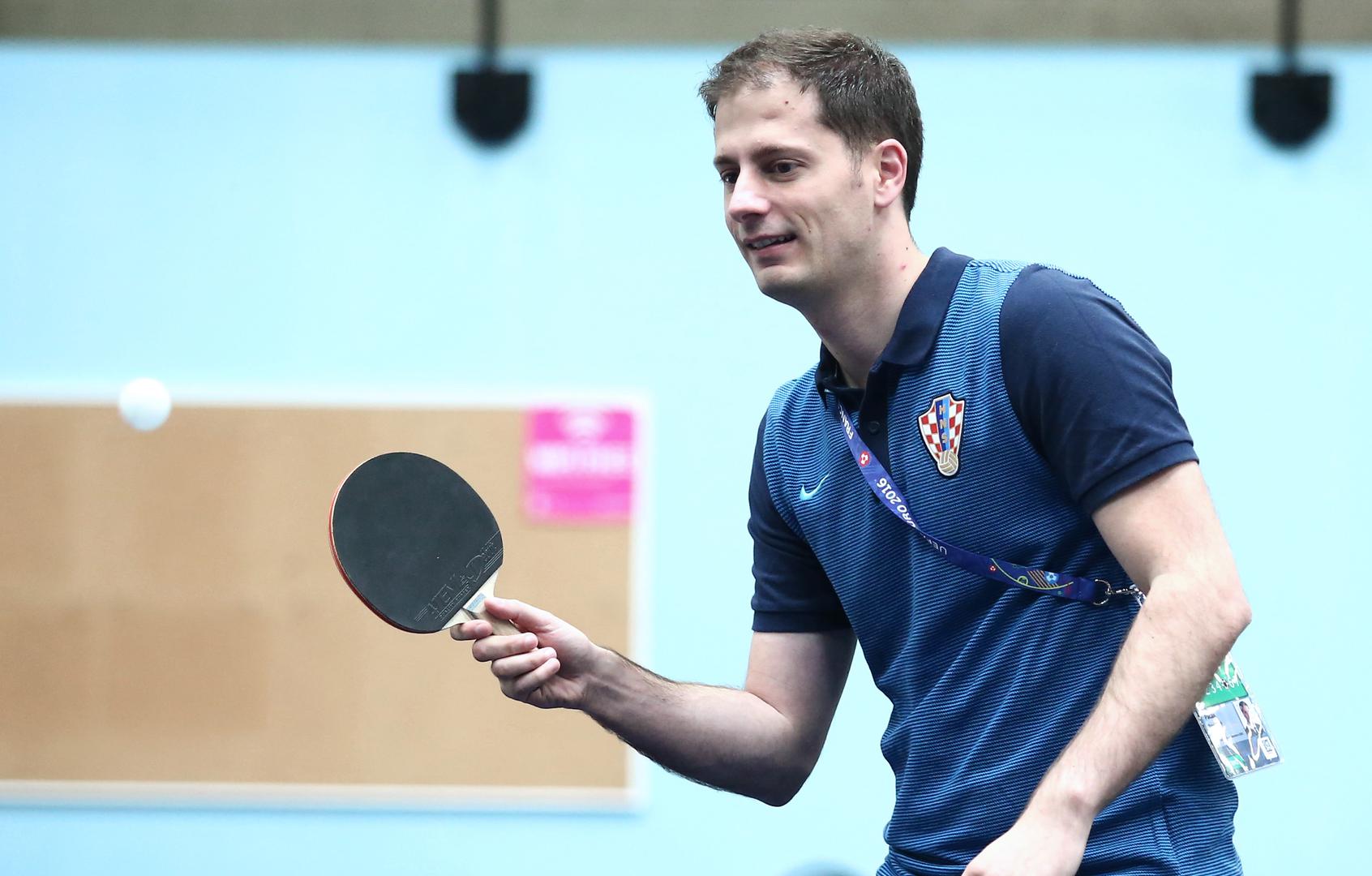 Glasnogovornik HNS-a je pak Tomislav Pacak. 