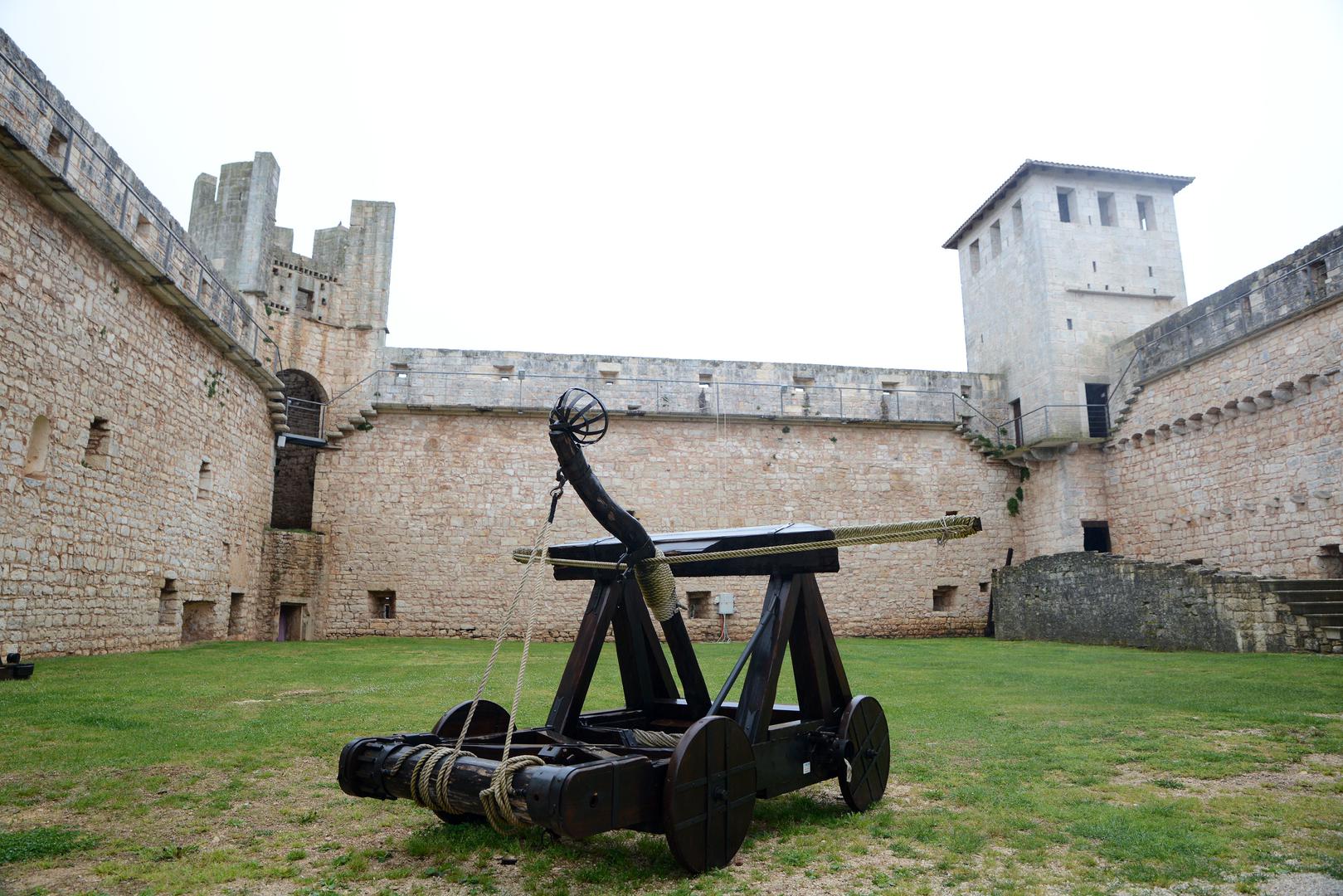 11.04.2021., Svetvincent - Kastel Morosini-Grimani. Photo: Sasa Miljevic/PIXSELL