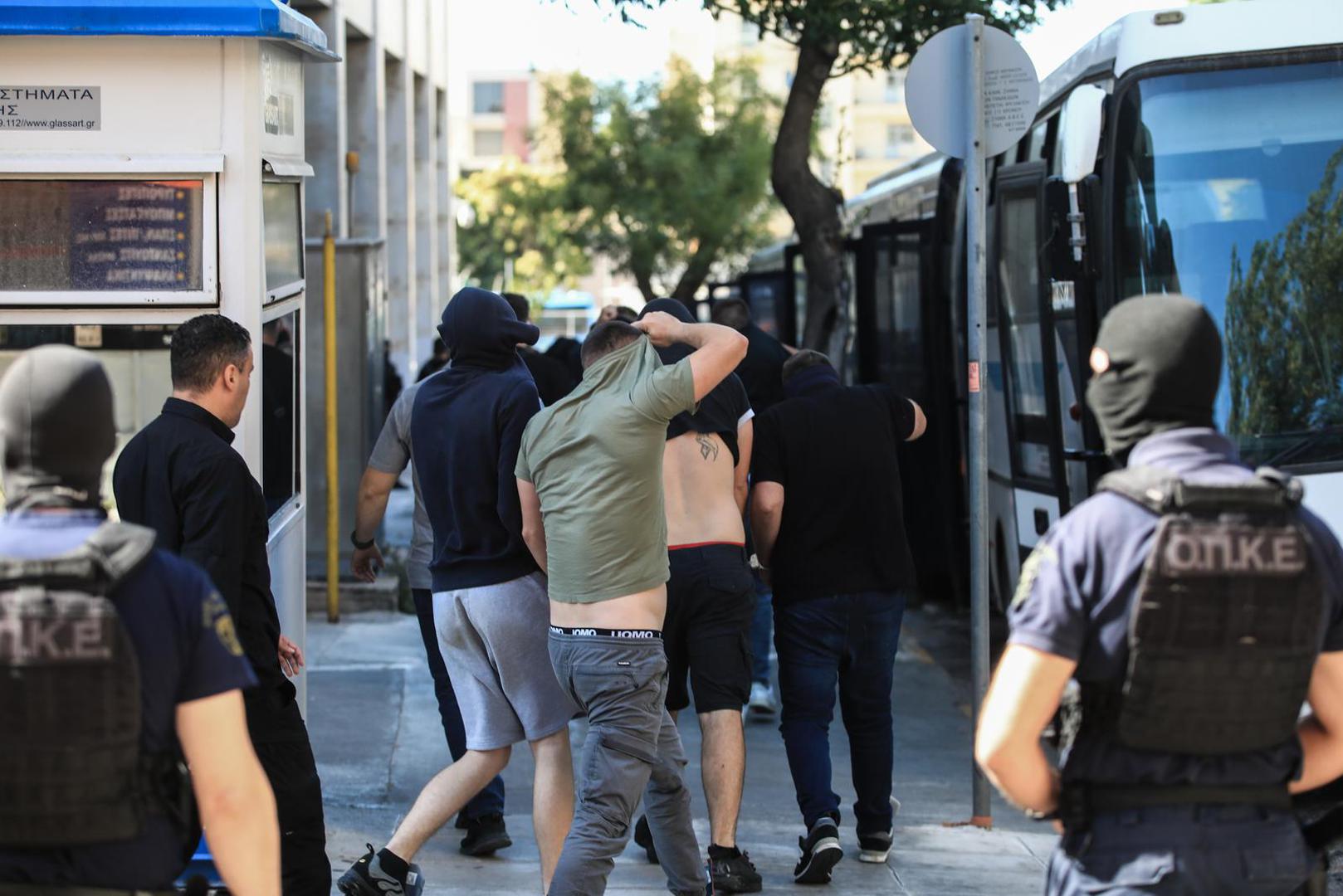 09.08.2023., Atena, Grcka - Svih 94 uhicenih osoba koje je grcka policija privela nakon navijackih nereda uoci utakmice 3. pretkola kvalifikacija Lige prvaka izmedju AEK-a i Dinama odvedeni su pred tuzitelja.  Photo: Yiannis Panagopoulos/EUROKINISSI/PIXSELL