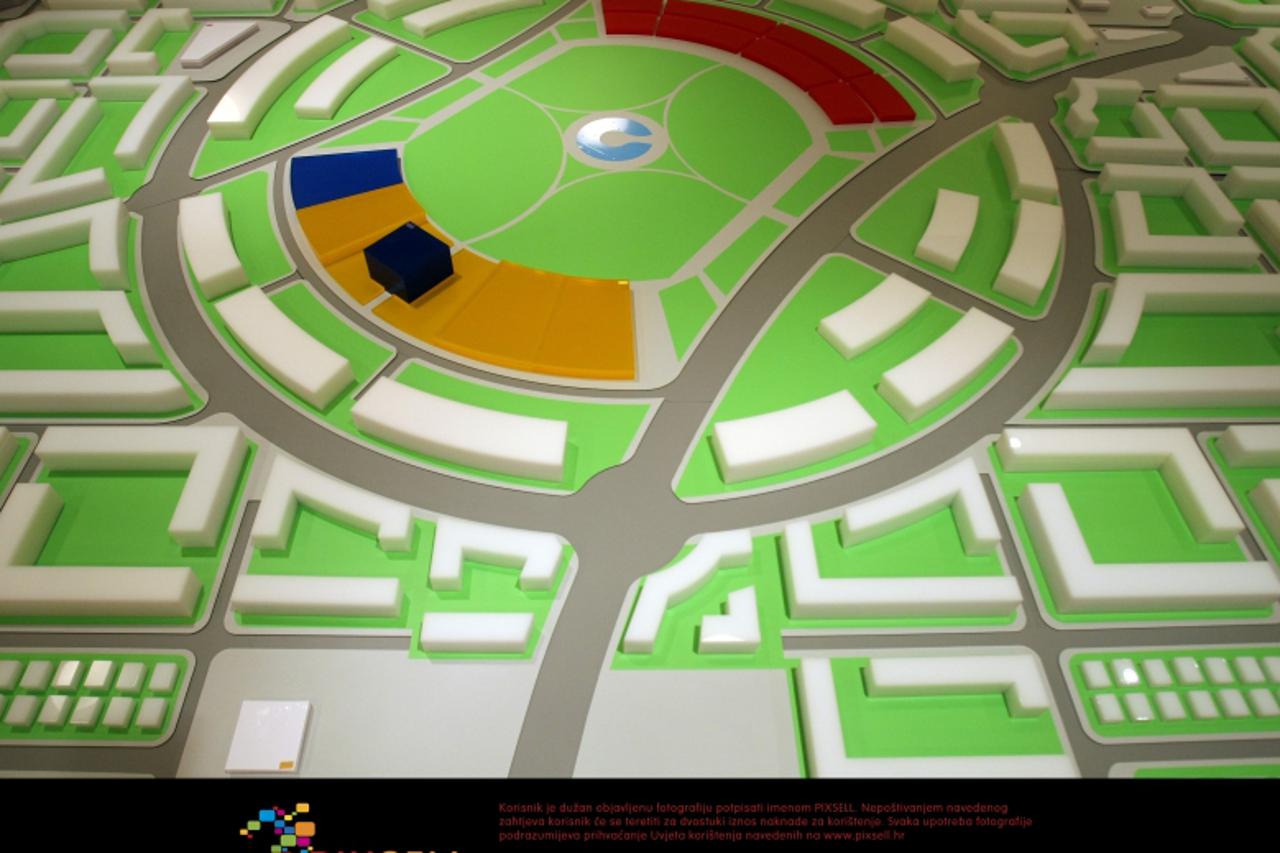 '19.12.2011., Draskoviceva 45, Zagreb - Tvrtka Trames potpisala je ugovor s Iracanima o projektu Durrat Samara  u prijevodu \'Biser Sammare\'.Radi se o projektu izgradnje novog grada u Iraku.. Maketa 