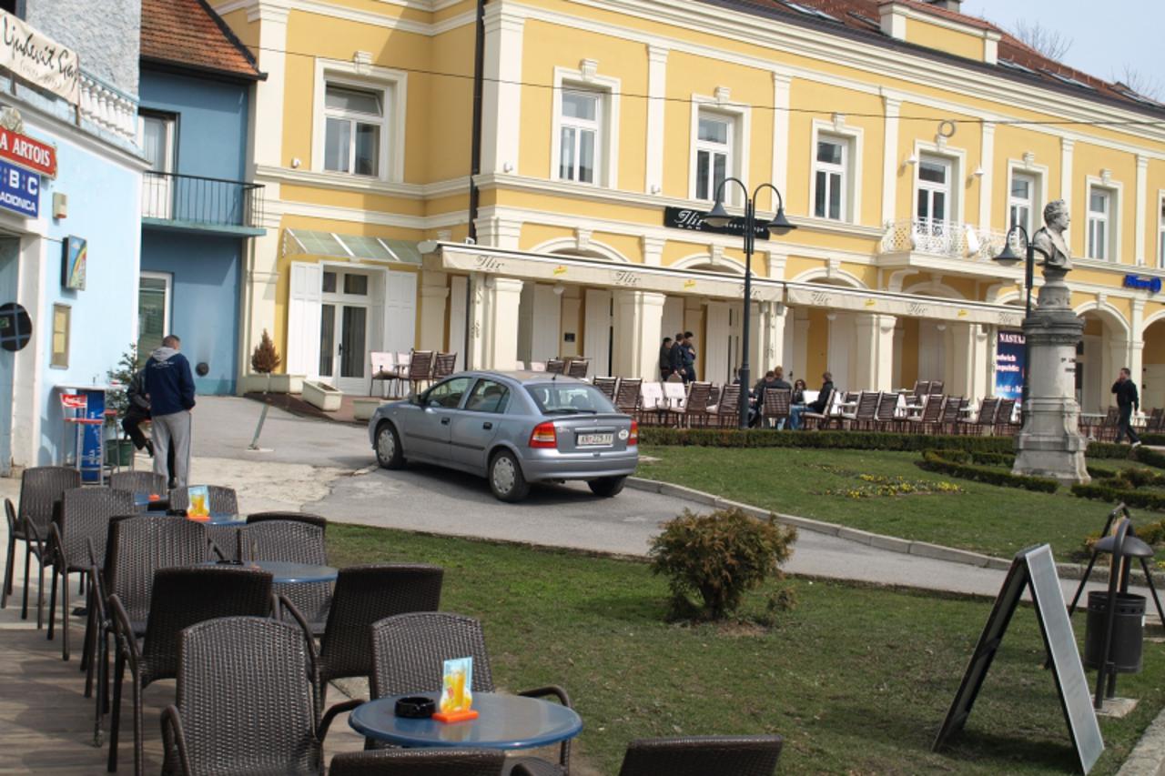 '18.03.2010. Krapina, Hrvatska Nakon sastanka turisticke zajednice iz Krapine s krapinskim ugostiteljima terase krapinskih kafica nece vise biti prazne. Osim muzeja evolucije za turiste ce u ponudi bi