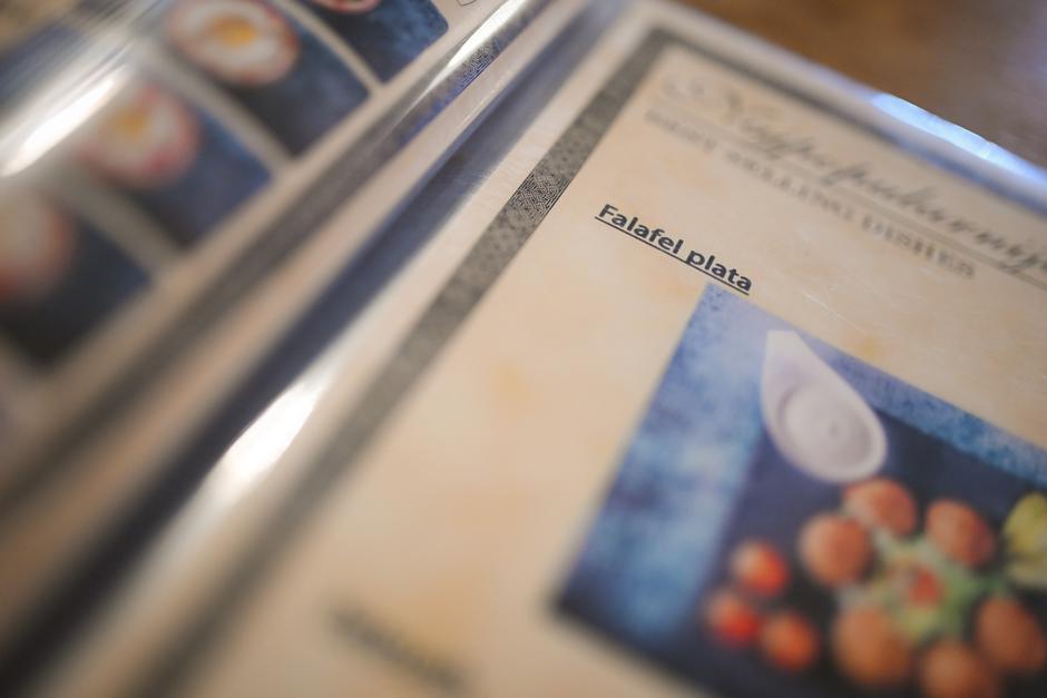 Zagreb: Restoran Layali