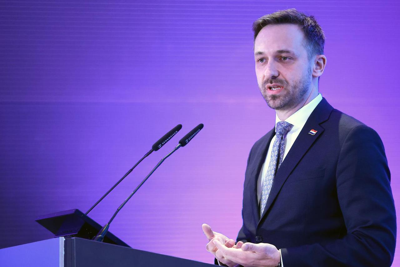 Zagreb: Nicolas Schmit gostovao na konferenciji "Europski socijalni fond plus za razvojno desetljeće"