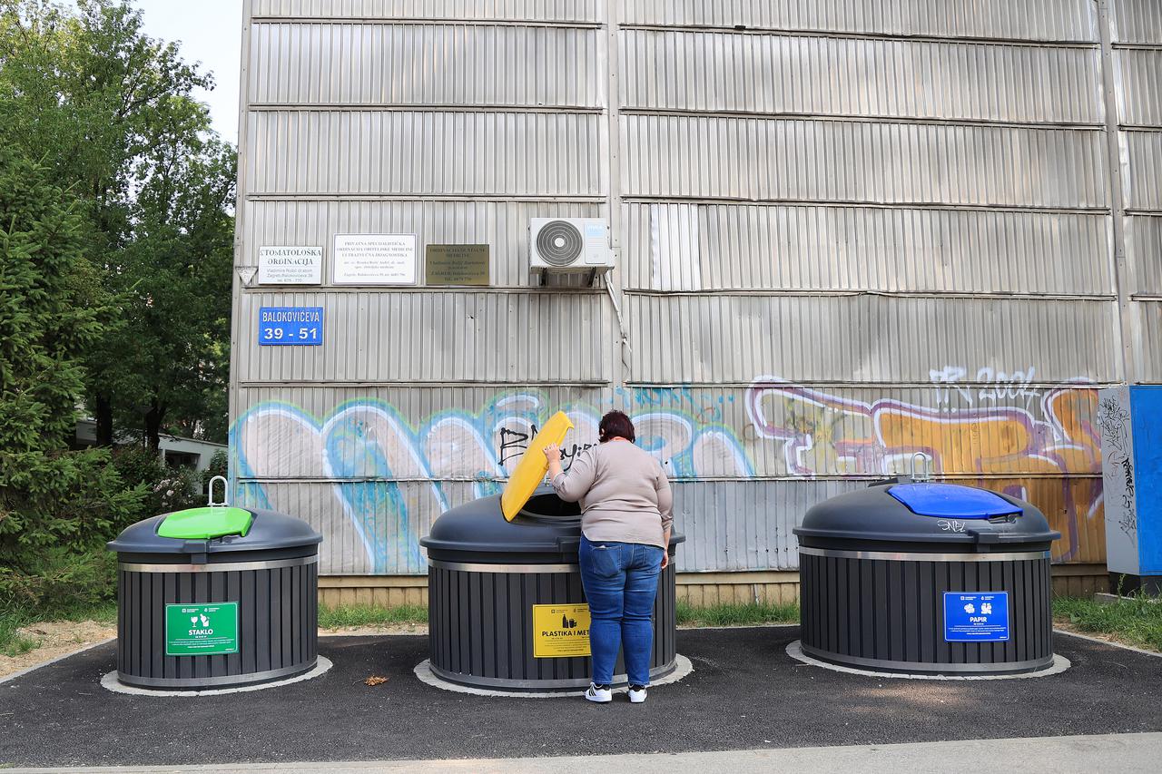 Zagreb: Reportaža o Zapruđu koji u cijelosti ima polupodzemne spremnike za otpad