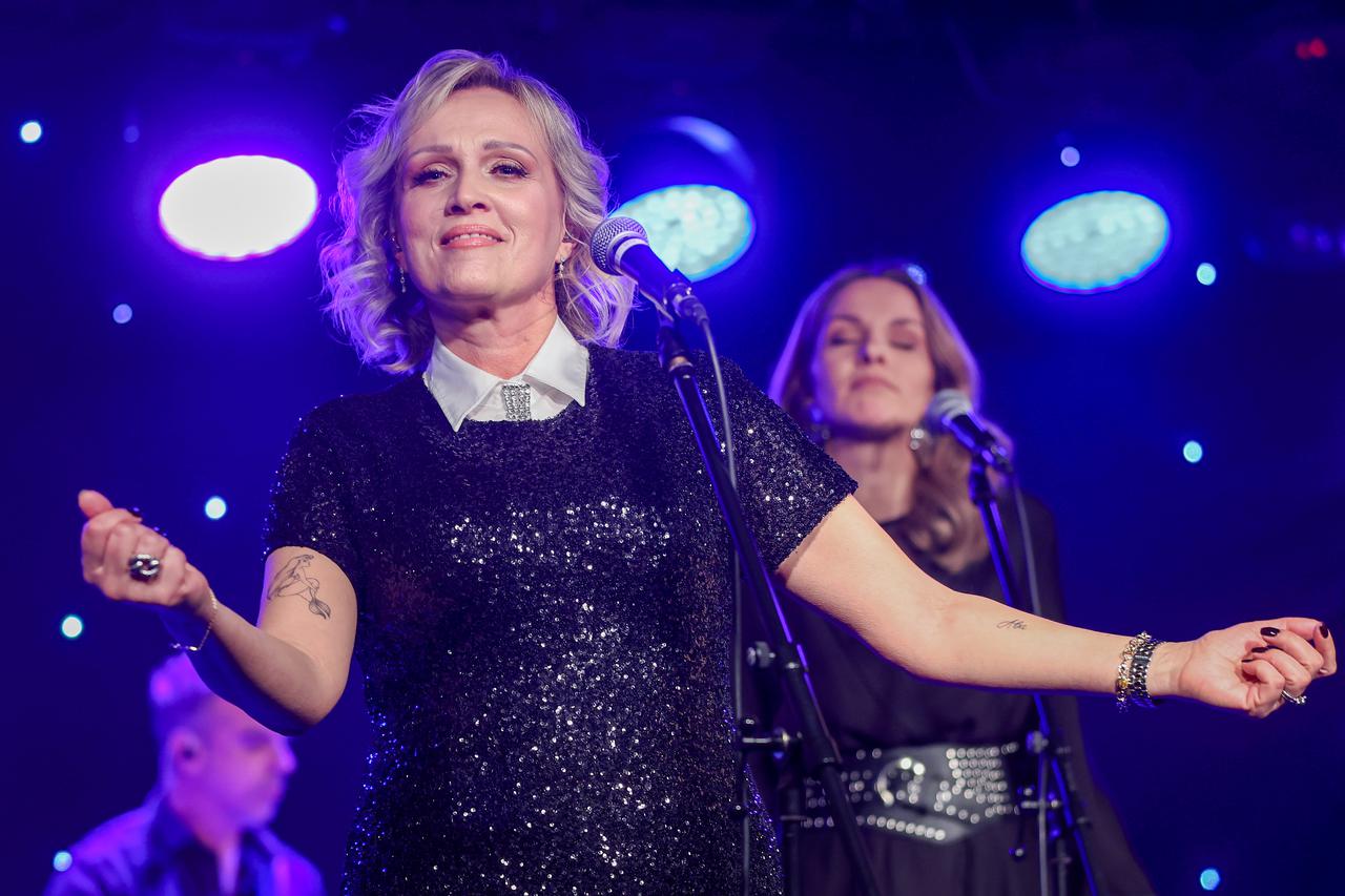 Zagreb: U Klubu Kontesa Vanna je promovirala svoj novi album naziva "Dan po dan"