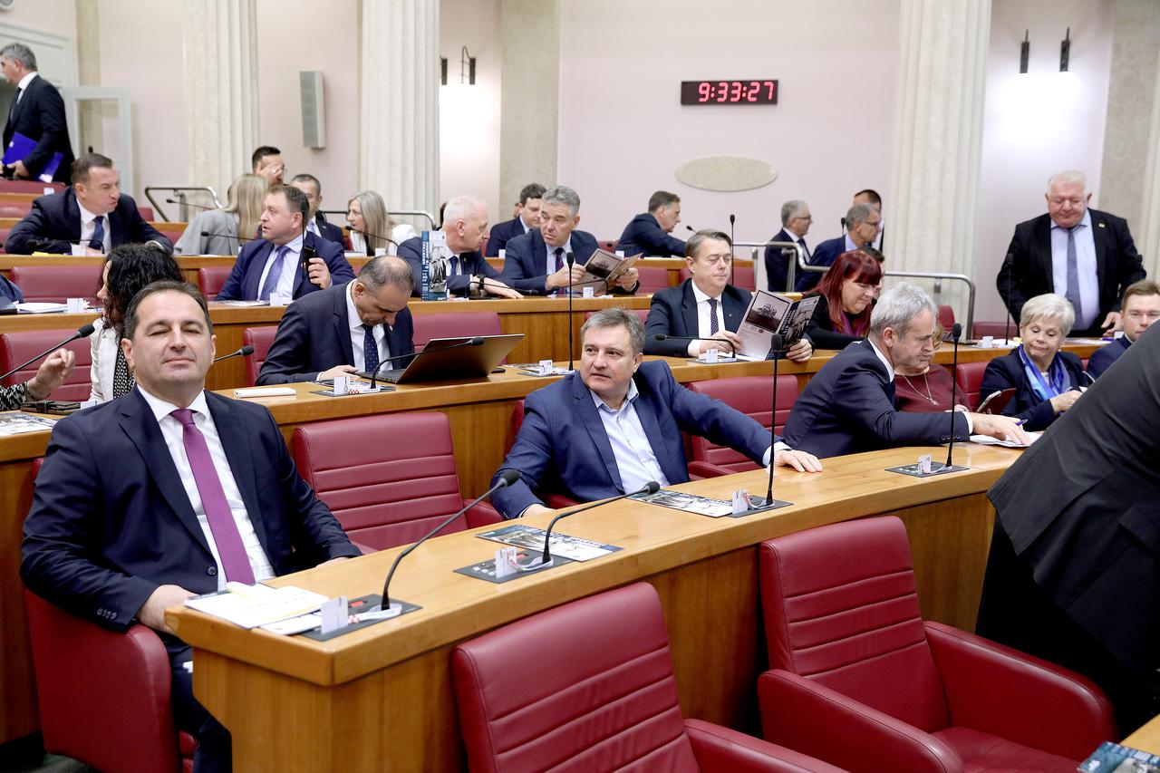 Zagreb: Sabor aktualnim prijepodnevnom poceo novu sjednicu