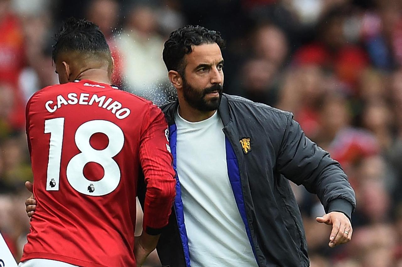 Premier League - Manchester United v Burnley