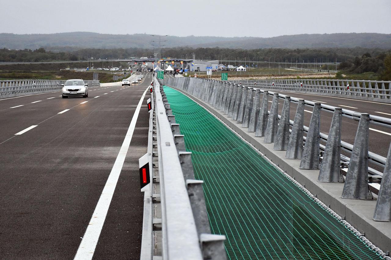 Svilaj: Svečanost otvorenja novog mosta preko rijeke Save i graničnog prijelaza Svilaj.