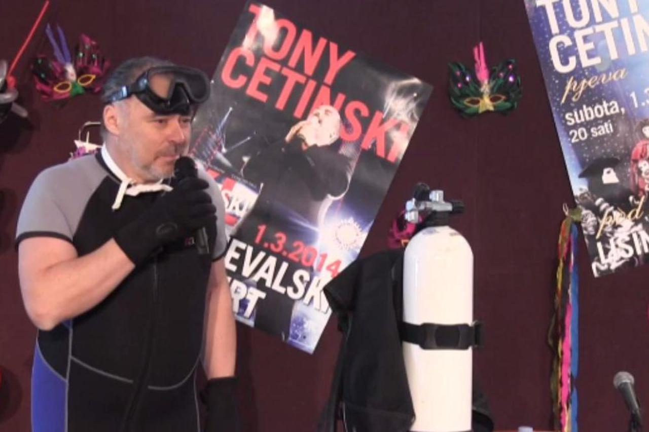 Lisinski pod maskama