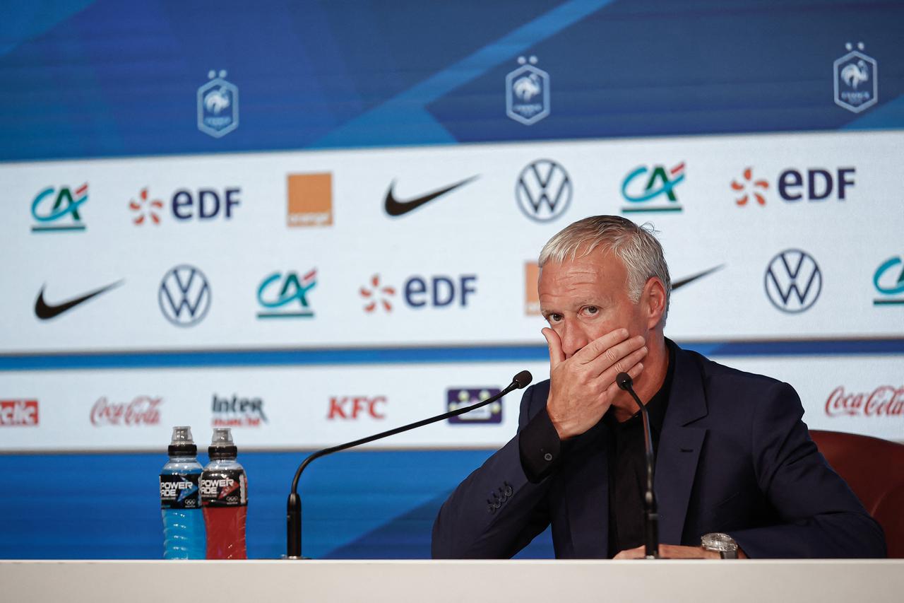 Conférence de presse du sélectionneur de l'équipe de France, Didier Deschamps à Paris