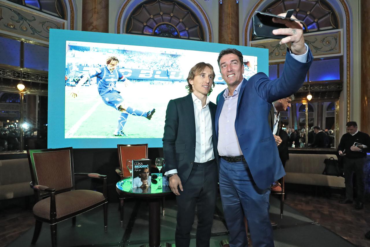 Zagreb: Sportska elita okupila se na predstavljanju knjige Luke Modri?a