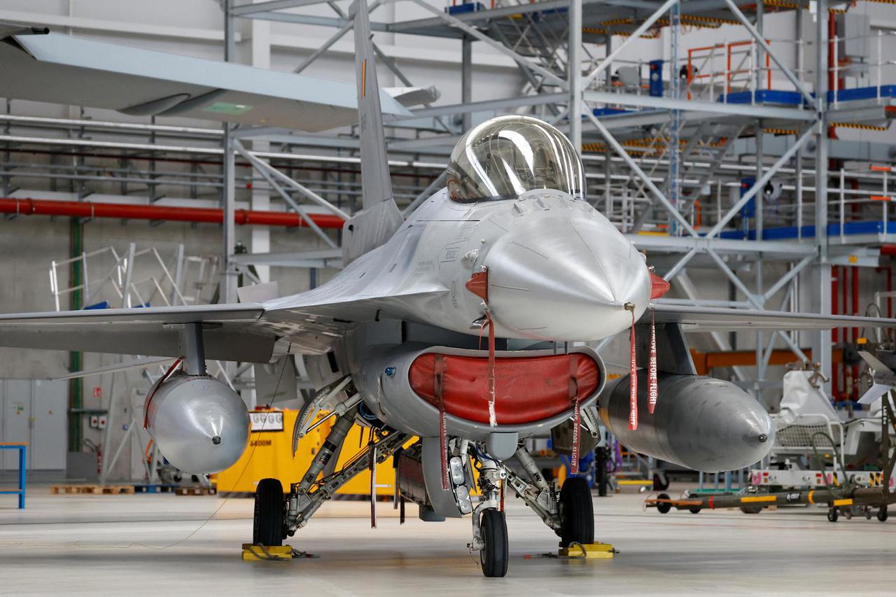 Ukrainian President Zelenskiy and Belgium's PM De Croo visit Melsbroek air base