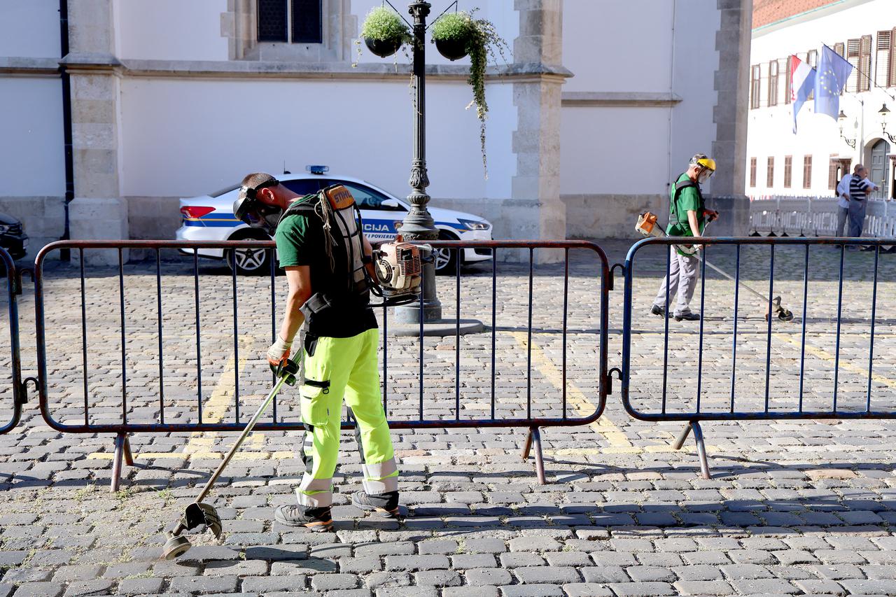 Zagreb: Radnici pokosili Markov trg