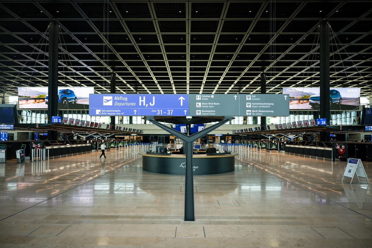 FILE PHOTO: Inauguration ceremony of Terminal 3 at Frankfurt Airport