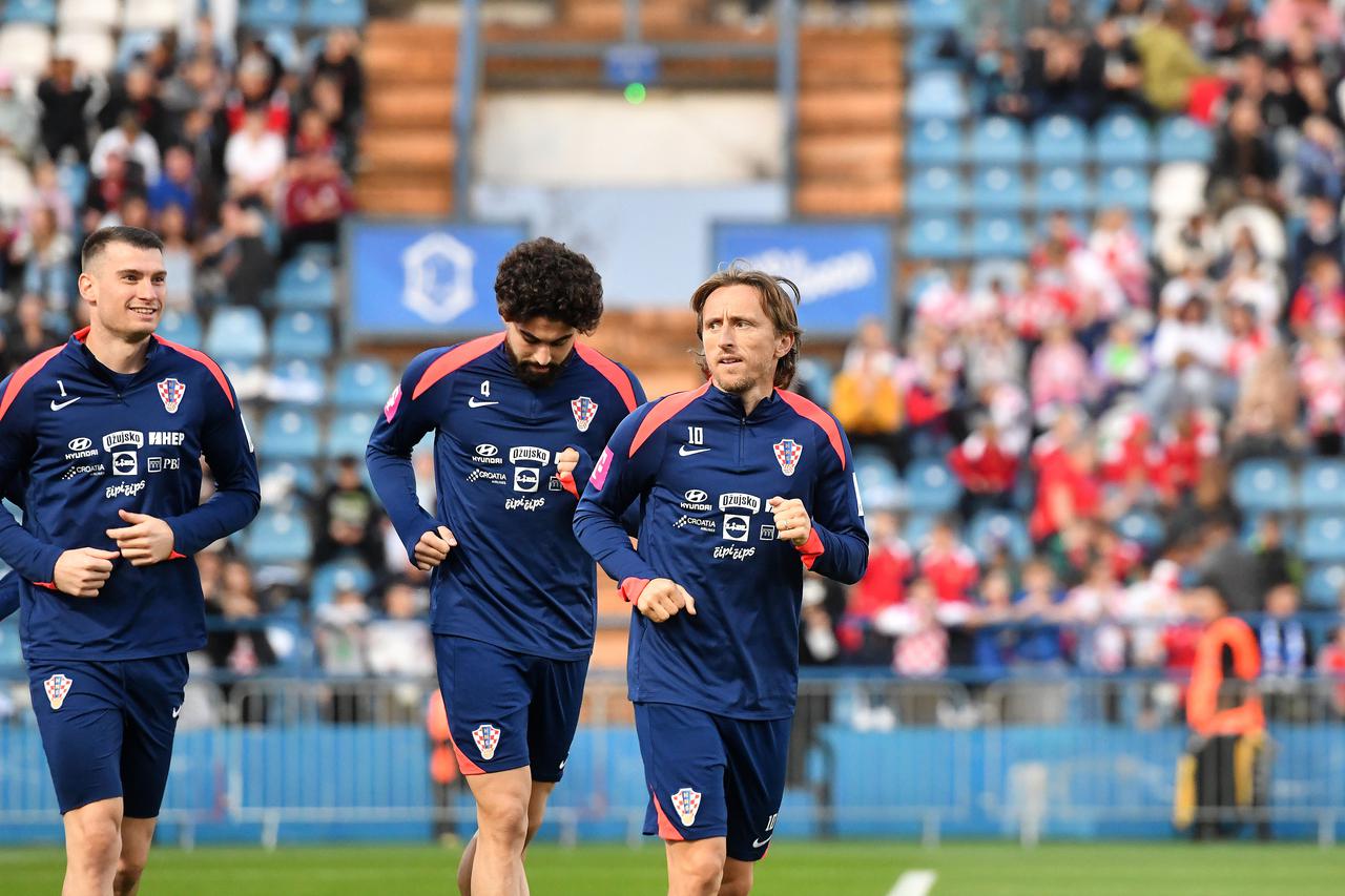 Varaždin: Trening hrvatske nogometne reprezentacije