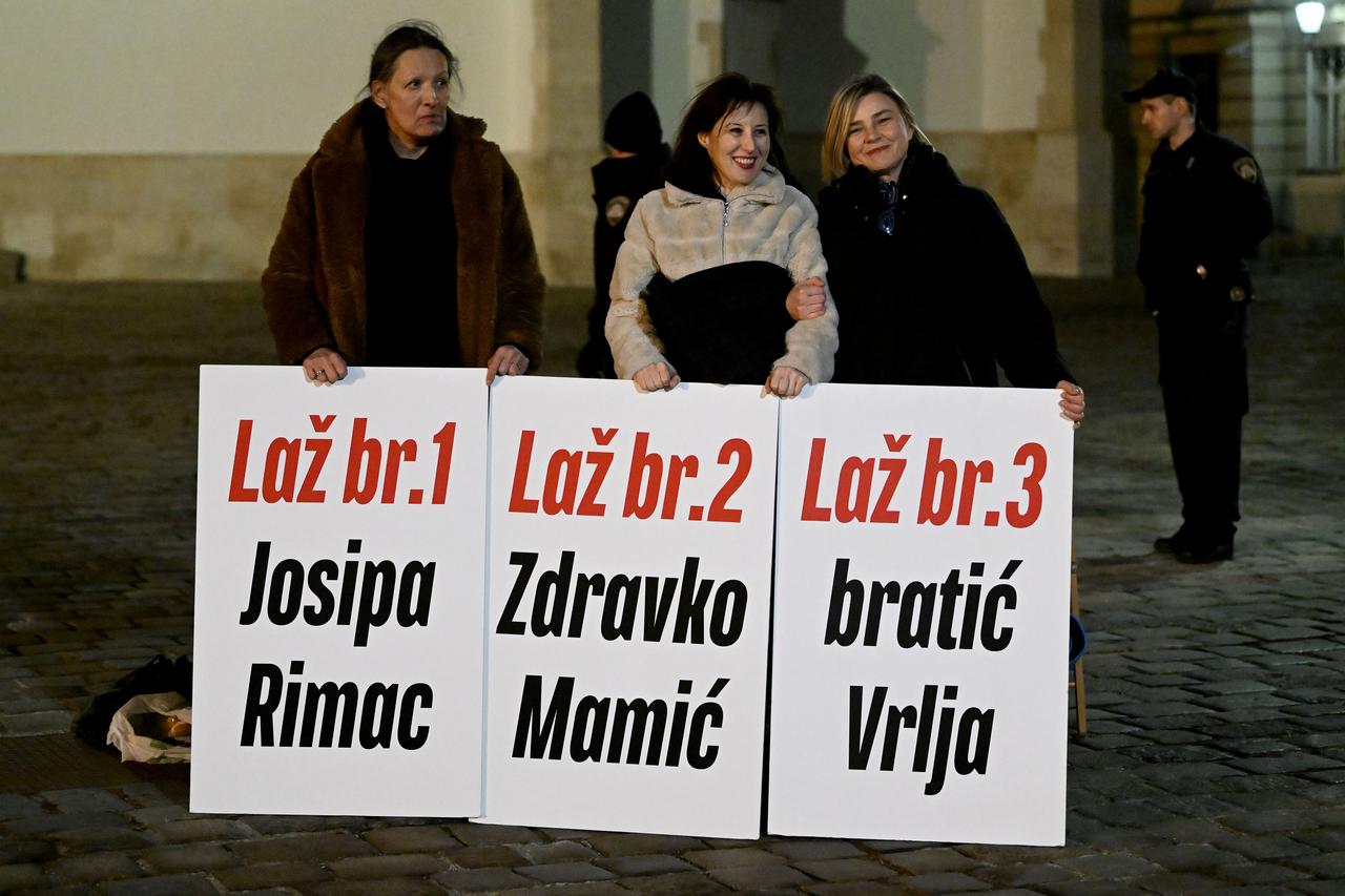Zagreb: Možemo! u društvu gradonačelnika i građana prosvjeduju na Markovom trgu