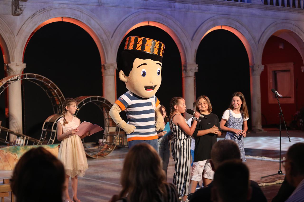 Predstavom "Ono bitno" otvoren 61. Međunarodni dječji festival Šibenik 2021.