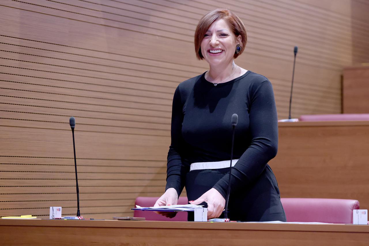 Zagreb: Nakon jednotjedne stanke nastavljena sjednica Sabora