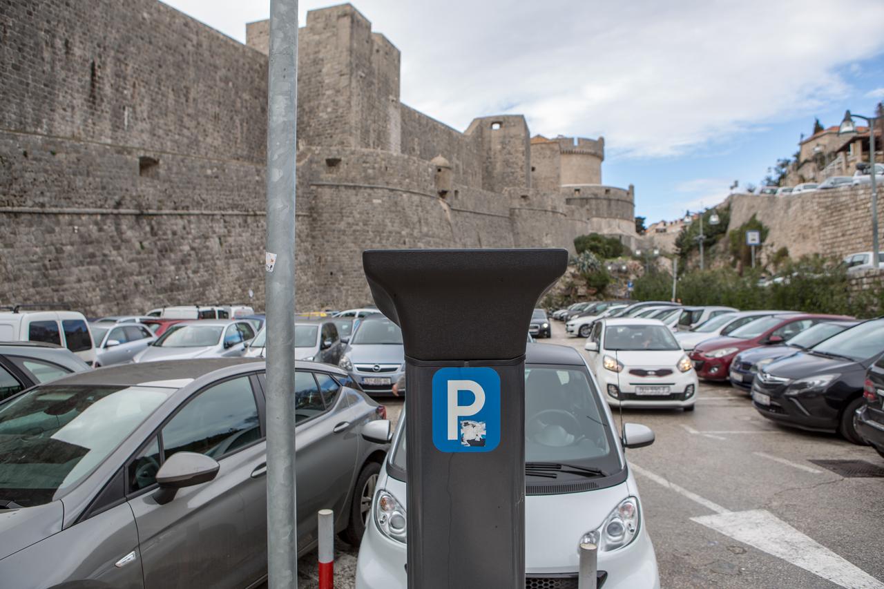 Dubrovnik: Kandidacijska lista Sr? je naš protivi se izmjenama odluke o parkiranju u gradu