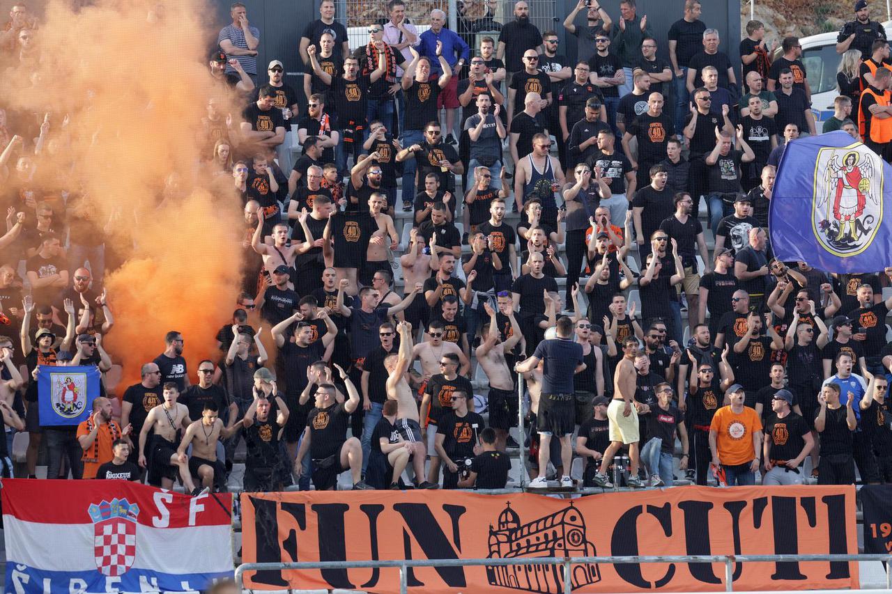 Atmosfera na stadionu tijekom finala SuperSport Hrvatskog nogometnog kupa između Hajduka i Šibenika