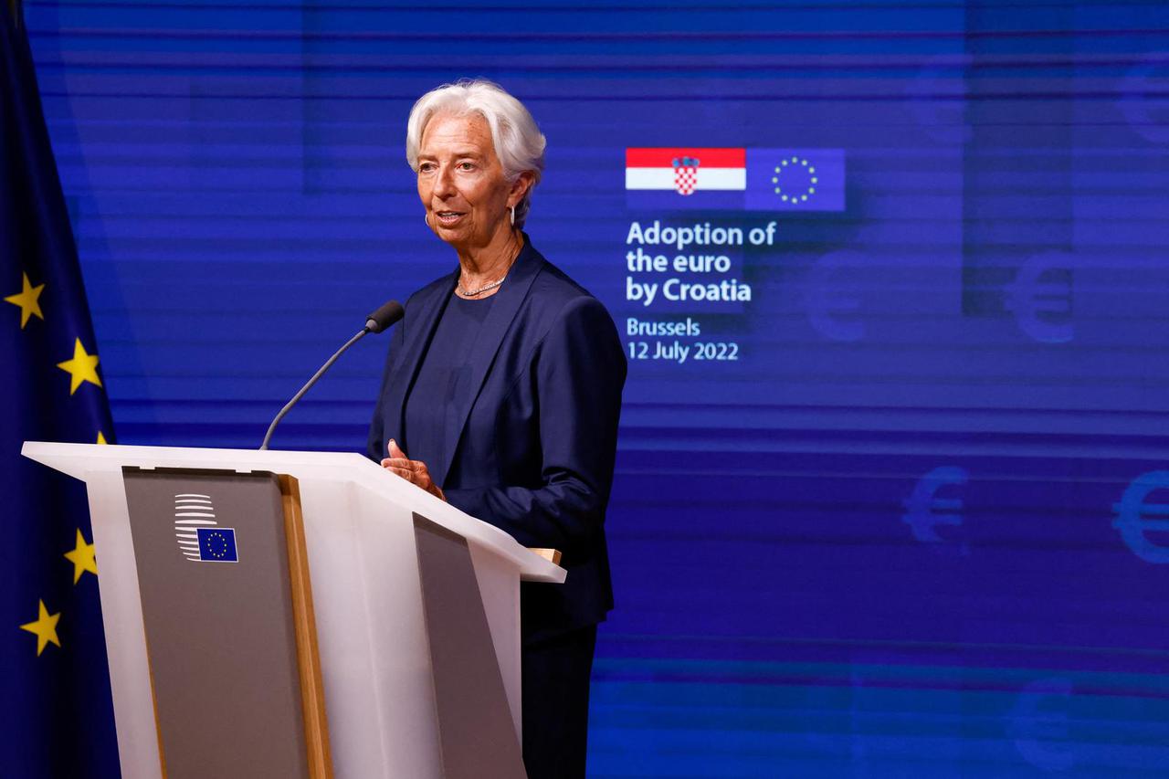 The signing ceremony on the adoption of the euro by Croatia, in Brussels