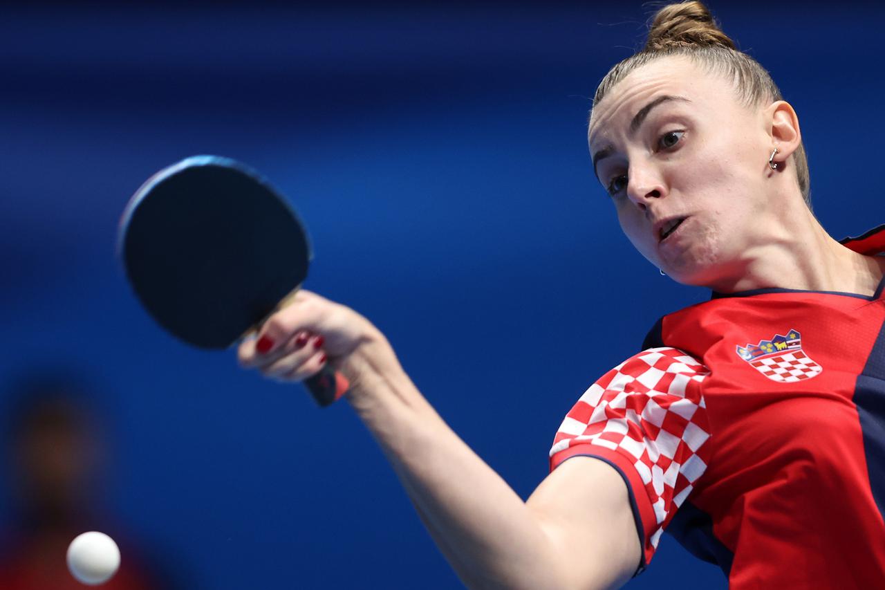 Zadar: Europsko ekipno prvenstvo u stolnom tenisu:, žene, Hrvatska - Slovačka