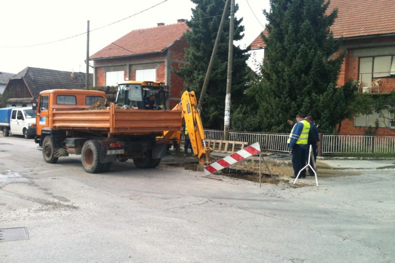 pukla cijev,portal (1)