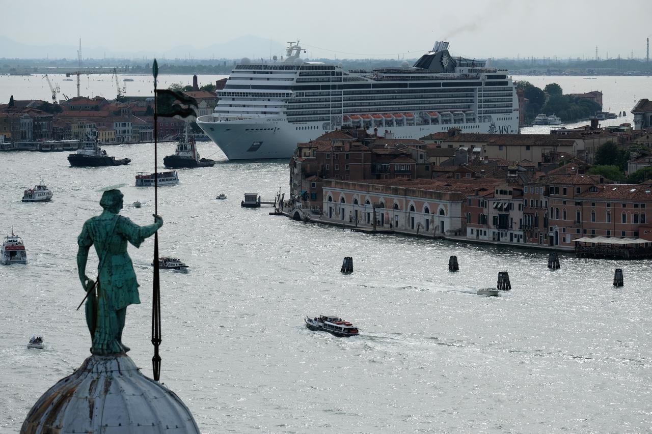 kruzer u Veneciji