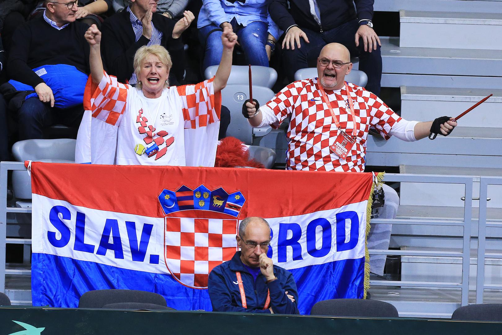 Hrvatska u Osijeku igra susret prvog kola Davisova kupa protiv Kanade. 

