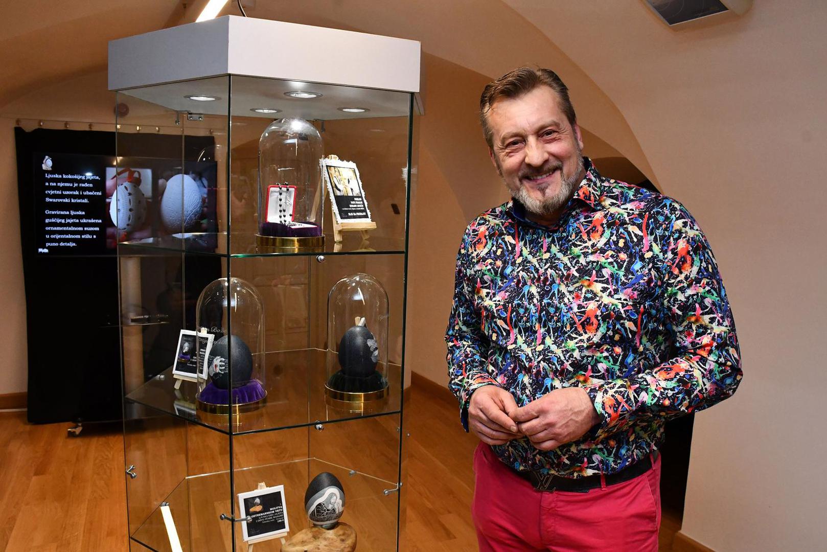 03.04.2025., Pozega: U Muzeju grada Požege otvorenje izlozbe jedinstvenih umjetnickih dijela pod nazivom "Umjetnine od ljuski jaja" autora Zorana Lucica. Izlozba je humanitarnog karaktera. Photo: Ivica Galovic/PIXSELL