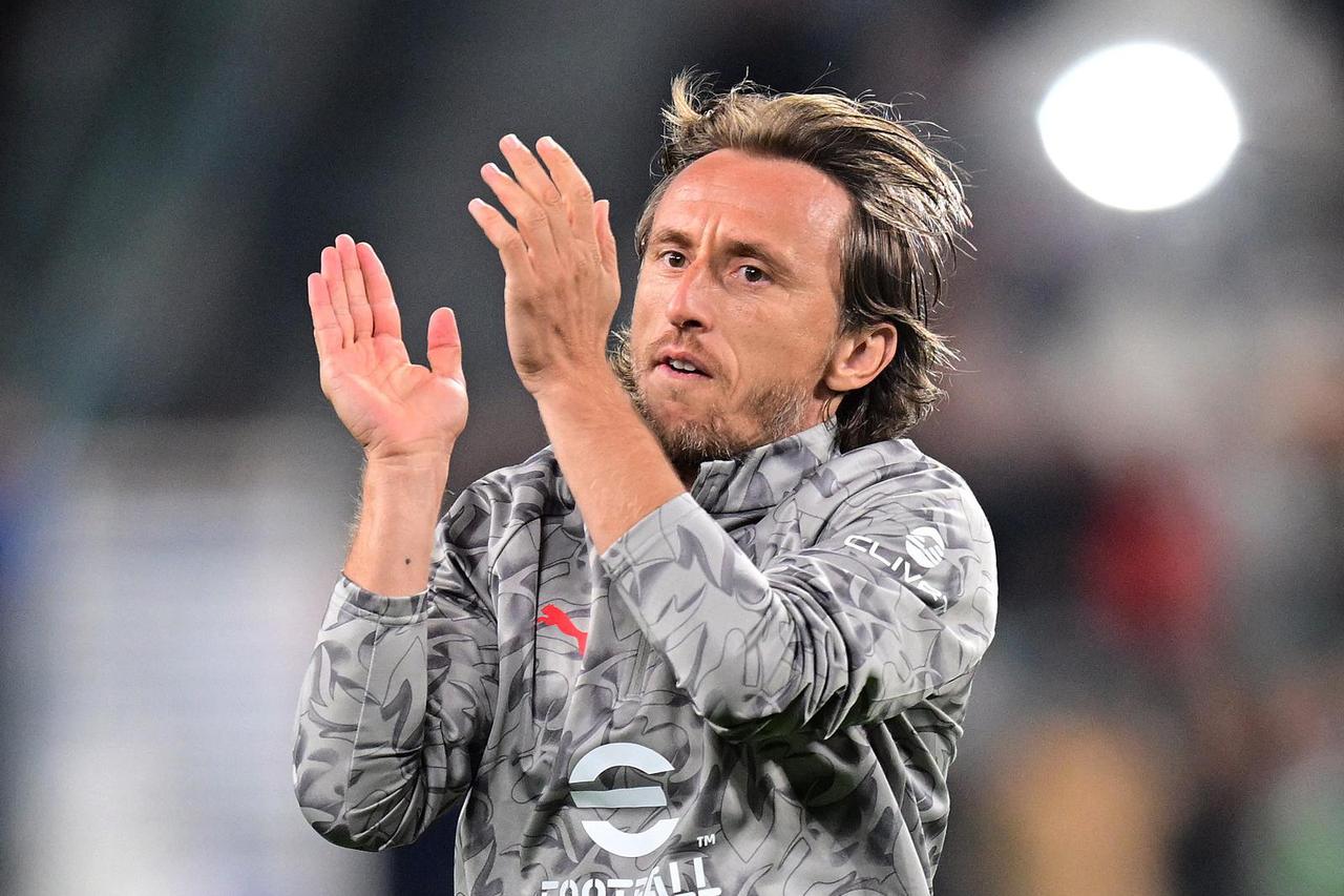 Serie A - Juventus v AC Milan