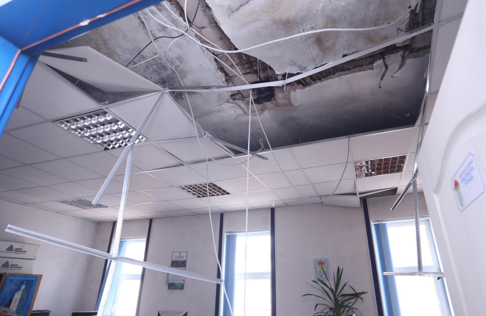 23.04.2022., Ljubinje, Bosna i Hercegovina  - Epicentar potresa u Ljubinju nedaleko od Stoca gdje je najvise stradala zgrada opcine. Photo: Ivo Cagalj/PIXSELL