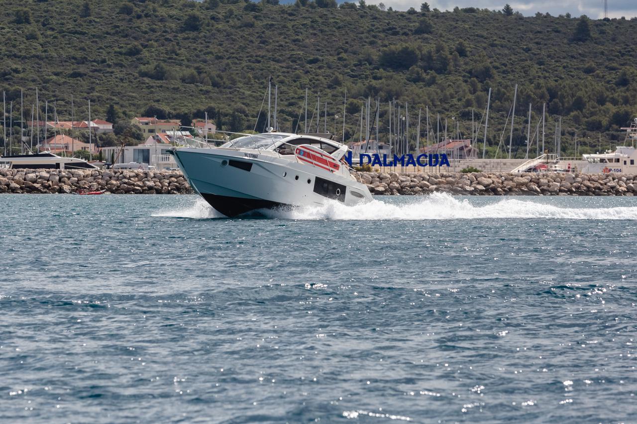 Zadar: Pomorska policija održava red na moru i kažnjava pomorske prijestupnike