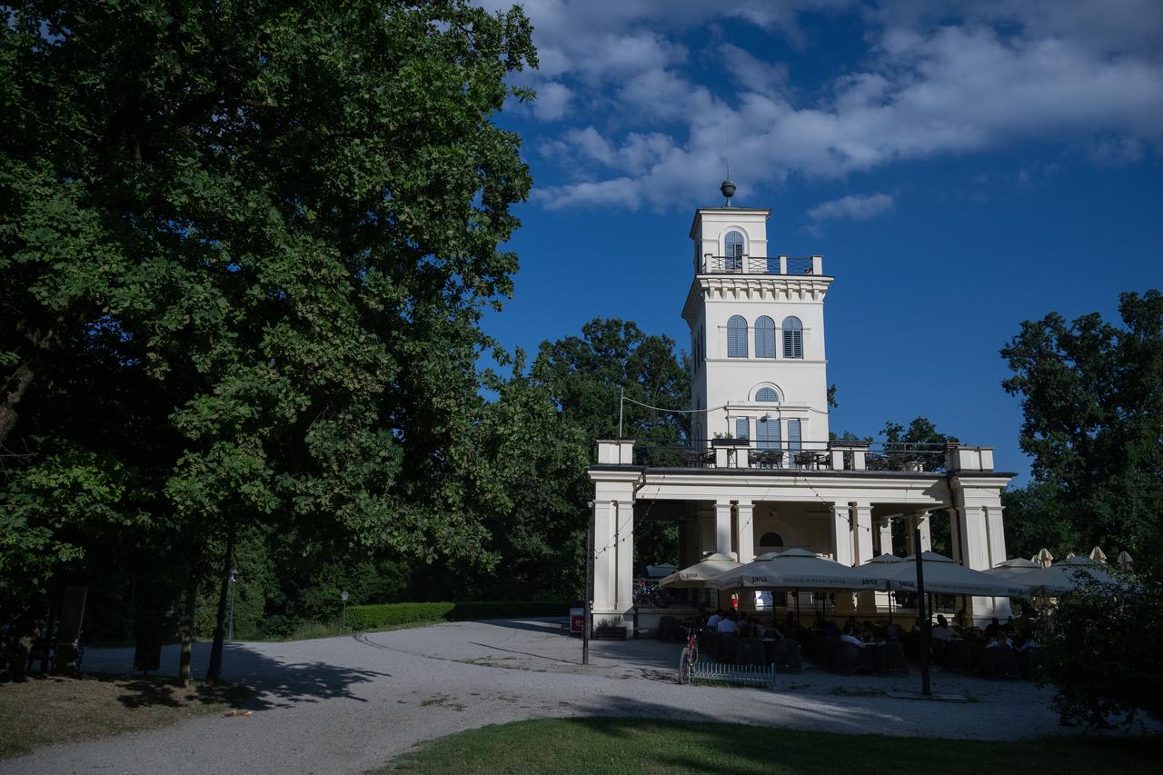 Nakon 50 godina otvoreno je mjesto koje su obožavali stari Zagrepčani - Vidikovac Cafe, nekad poznat kao Vidikovac Kiosk