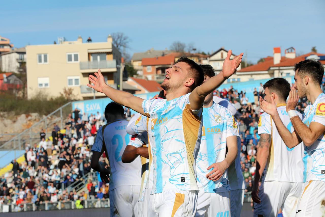 Rijeka: Lindon Selahi završio poluvrijeme zabivši gol Varaždinu 
