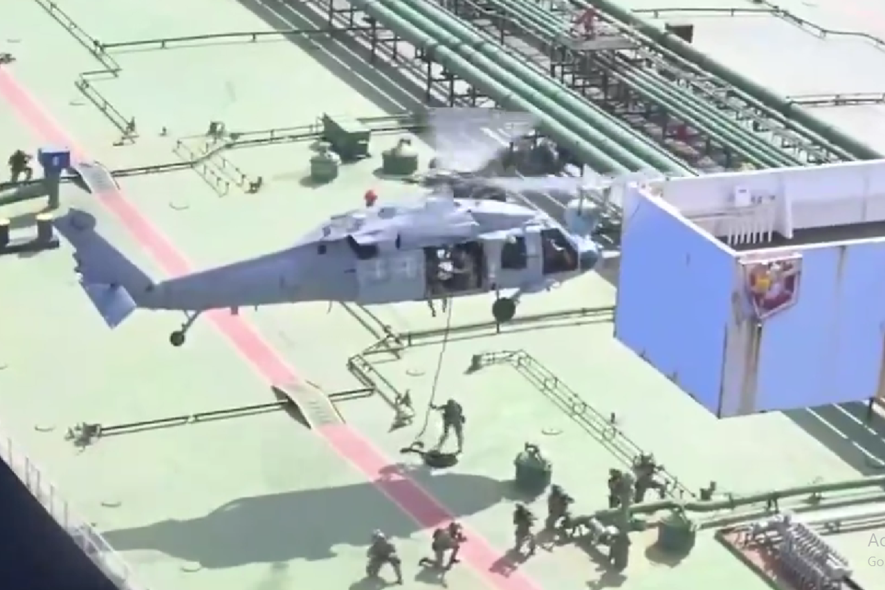 Upad marinaca na brod