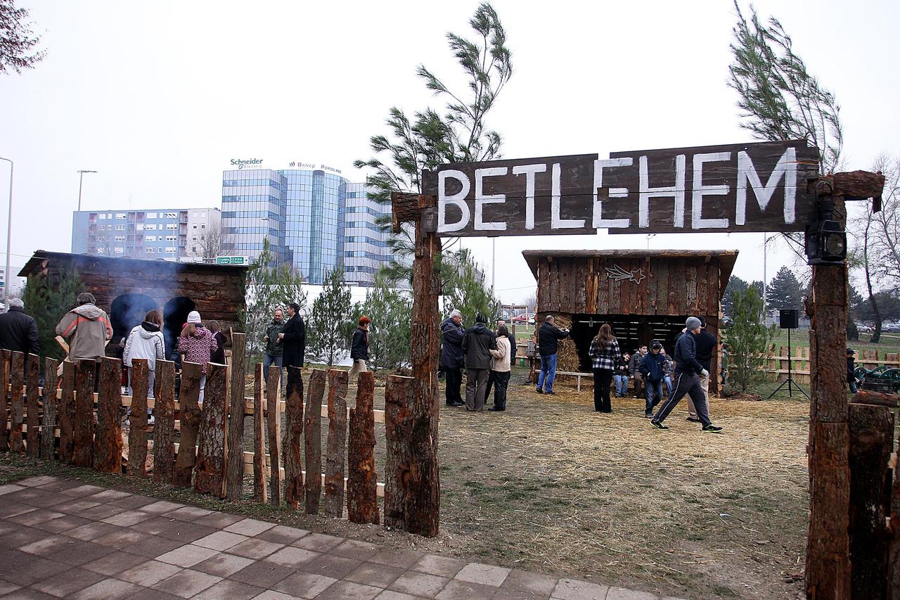 Žive jaslice u Španskom