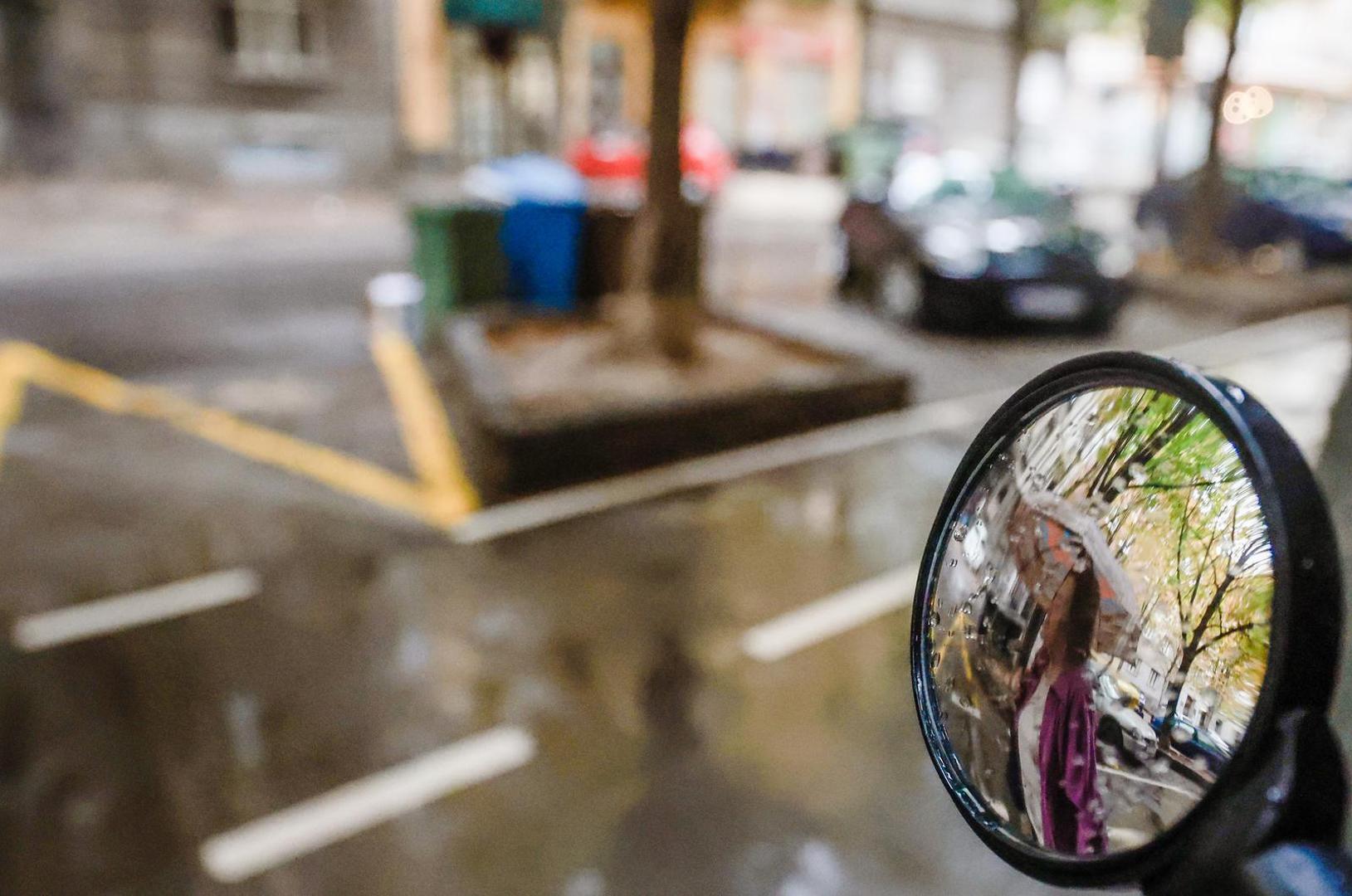 15.09.2022., Zagreb - Gradska svakodnevica u sredistu grada. Najavljeni pljusak uz grmljavinu osvjezio ulice te snizio temeraturu u zraku. Photo: Sanjin Strukic/PIXSELL