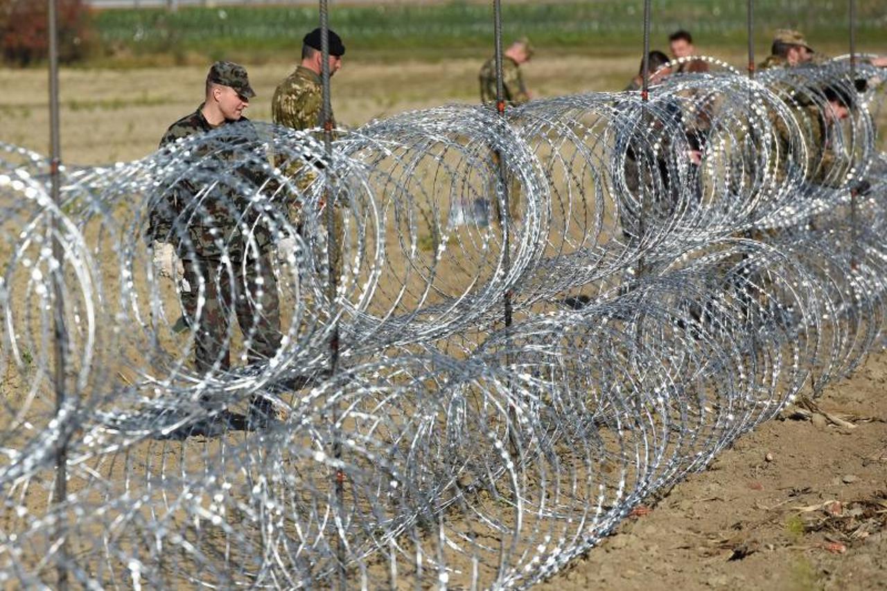 slovenija, ograda, žica, izbjeglice