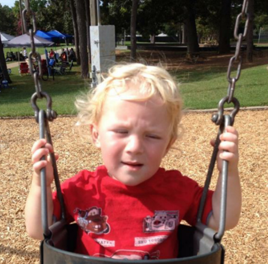 Ovog dječaka jako je uzrujala djevojčica u parku koja je sjela na ljujačku do njegove.