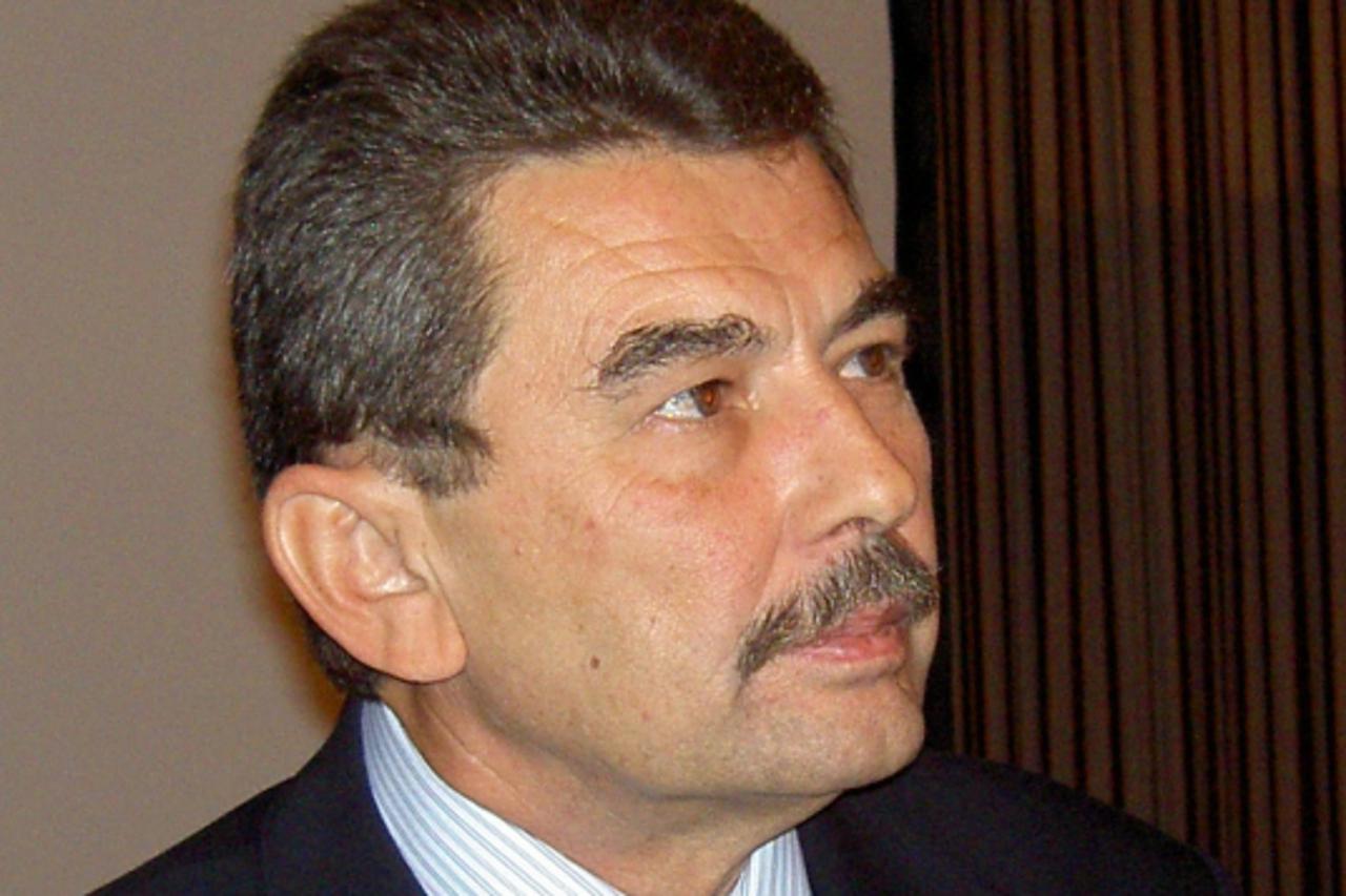 'za..sis...budimpesta...mol....razvojni planovi....ulaganja u rafinerije u RH...georgy...mosonyi...direktor MOL gruipe'