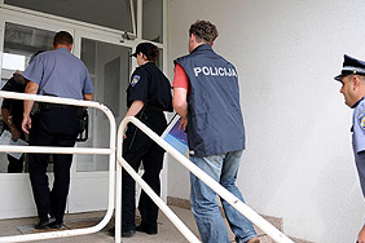 Policija je u stanu Dvornikovih provela cijelu nedjelju