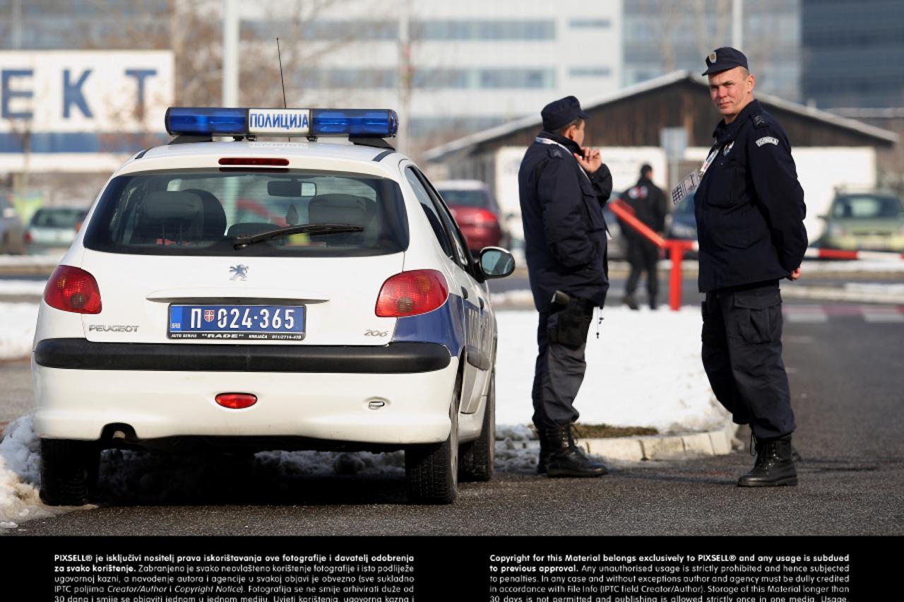srbijanska policija,srpska policija,policajci,portal