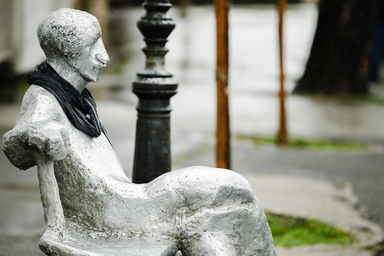 Zagreb: Antun Gustav Matoš prkosi vremenskim uvjetima