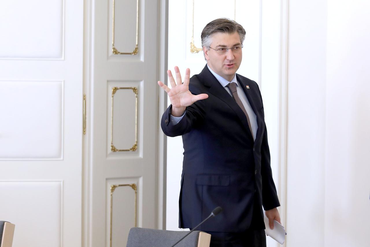 Zagreb: Andrej Plenković sastao se s predstavnicima Hrvatske vatrogasne zajednice
