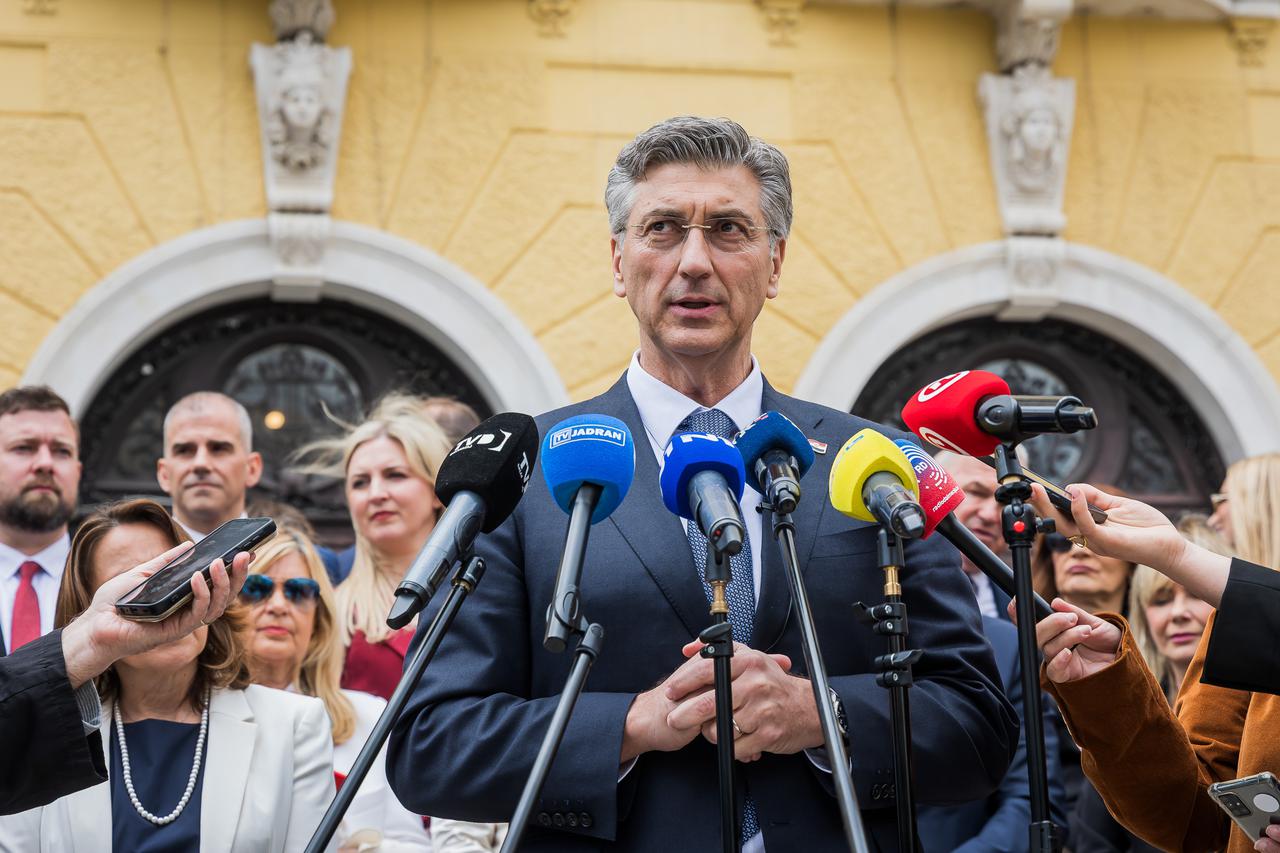 Osijek: Dovođenje gradonačelnika Nove Gradiške Vinka Grgića u prostorije USKOK-a