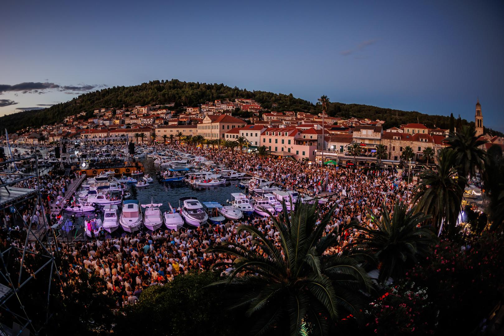 29.07.2025., Vela Luka - Koncert trag u Beskraju. Photo: Zvonimir Barisin/PIXSELL