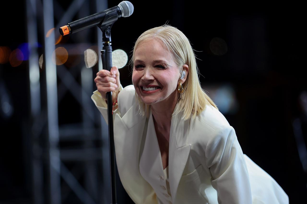 Split: Jelena Rozga na završnom koncertu Sudamje  pred brojnom publikom na rivi